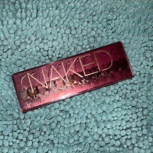 💙 Urban Decay Naked Cherry Palette